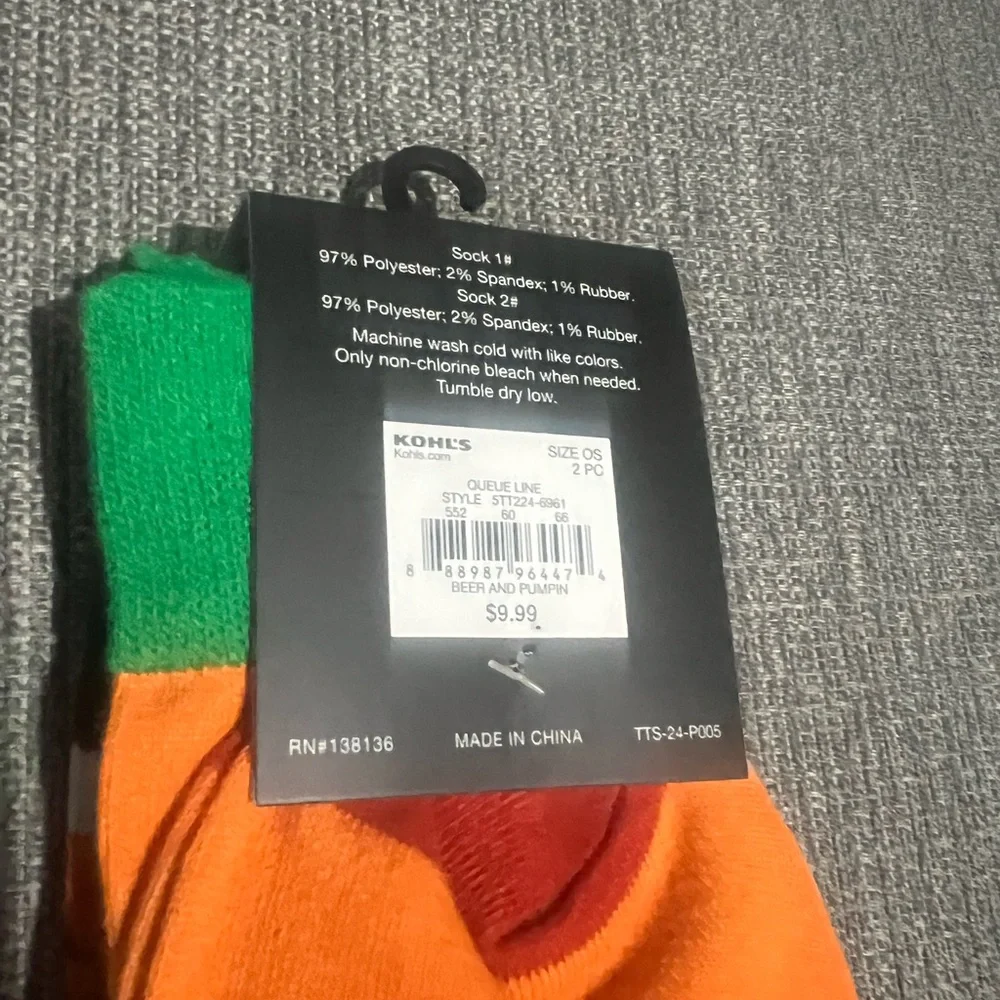 Twisted Toes Men's Halloween Socks - Orange and Black 🎃